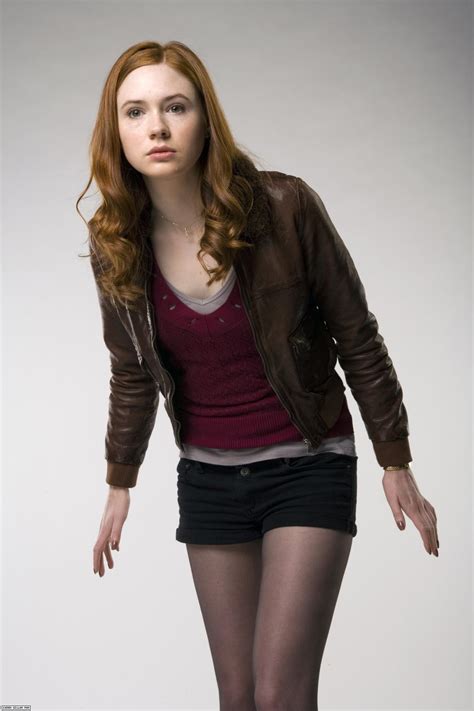 Dr Who star Karen Gillan reportedly found naked and。